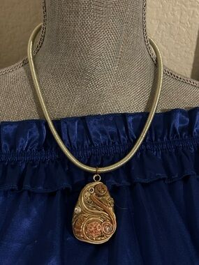 Handcrafted Gold-Tone Swirl Pendant Necklace - Gold